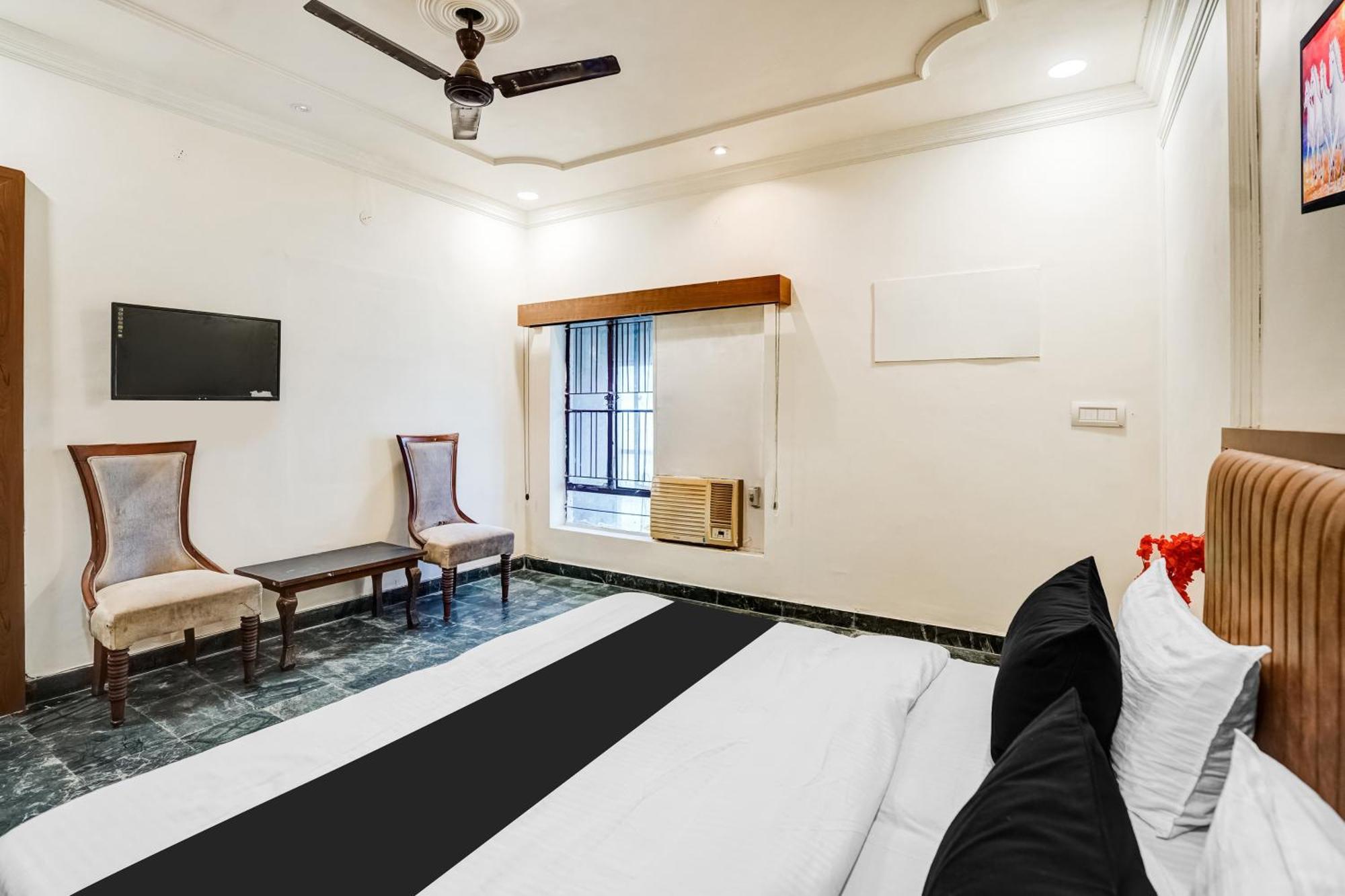 Hotel Super Collection O Ratan Lal Nagar à Kanpur Extérieur photo