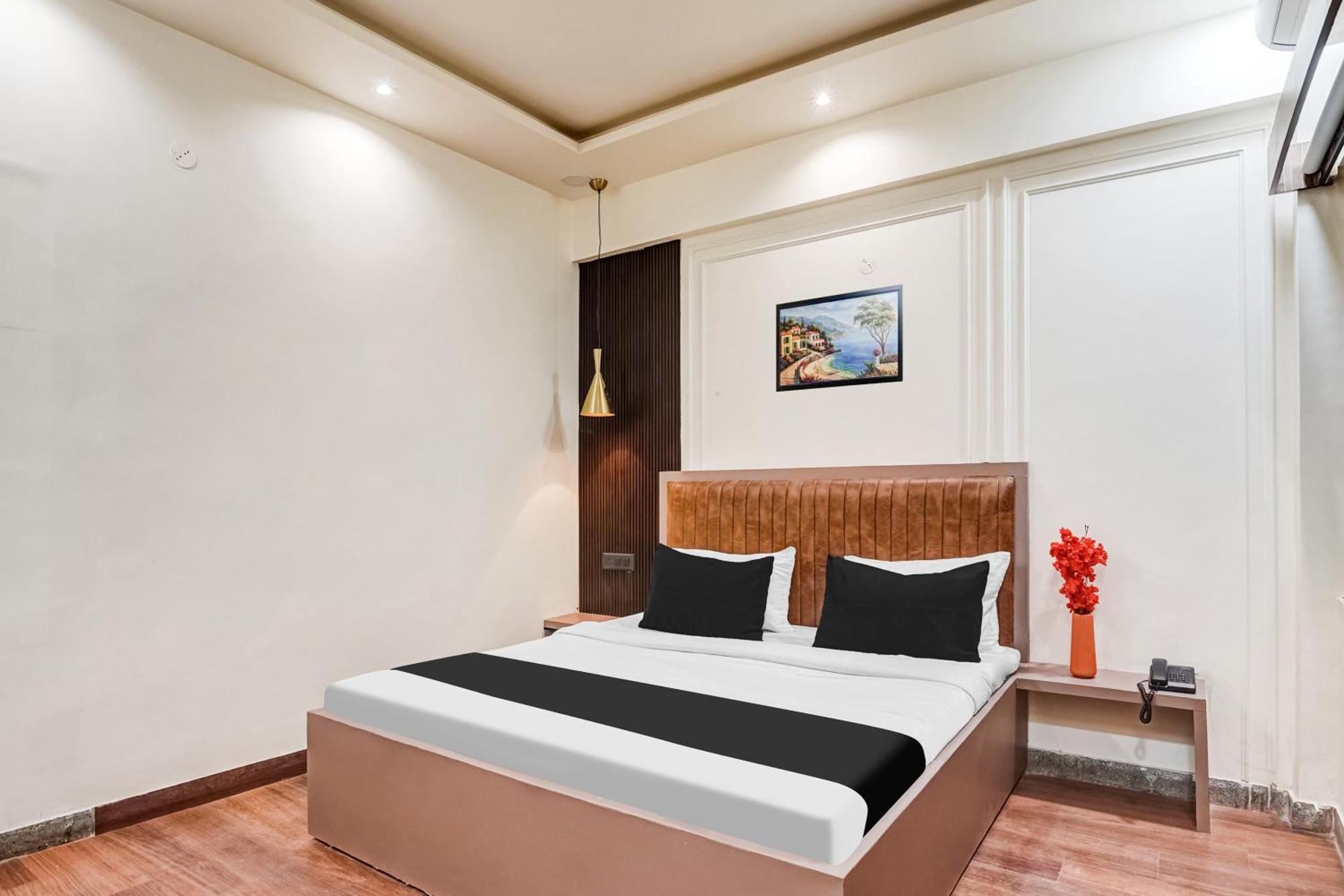 Hotel Super Collection O Ratan Lal Nagar à Kanpur Extérieur photo